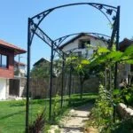 Шатра, беседка, парапет, панти, навес и конзоли от ковано желязо - Еднофамилна къща в гр.Етрополе 06