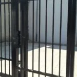 Метална врата
