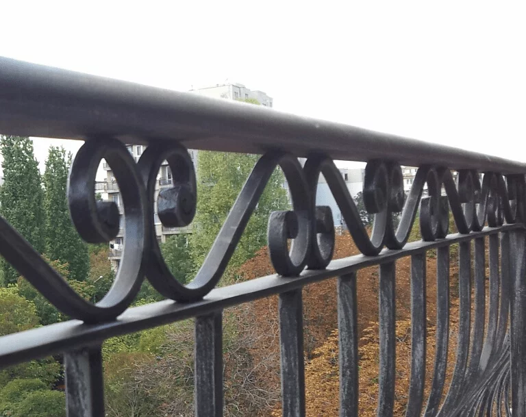 парапет от ковано желязо