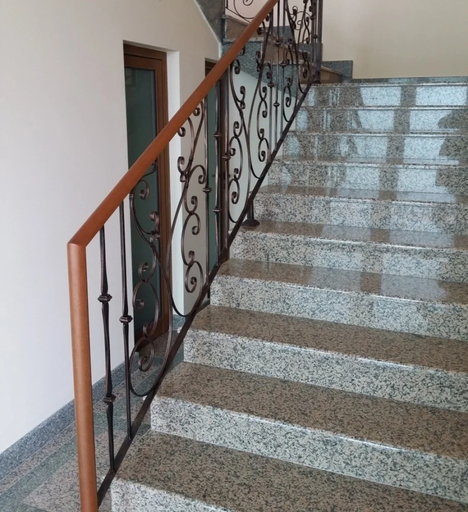 Парапет от ковано желязо